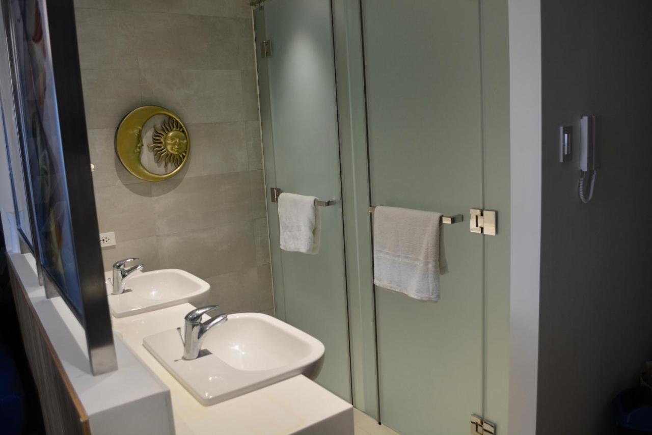 Luxxe Interior Design Condo - Novotel Residences At Acqua Private Residences Mandaluyong Exterior photo